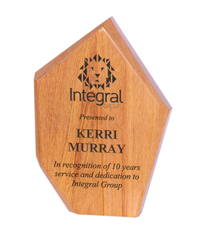 616R Solid Wood Award 23cm