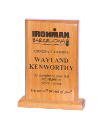 628R Solid Wood Award 22cm