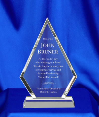 CRY84048 Crystal Bevelled Everest 22cm