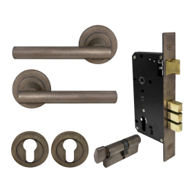 Charleston Round Rose Entrance Set - E85