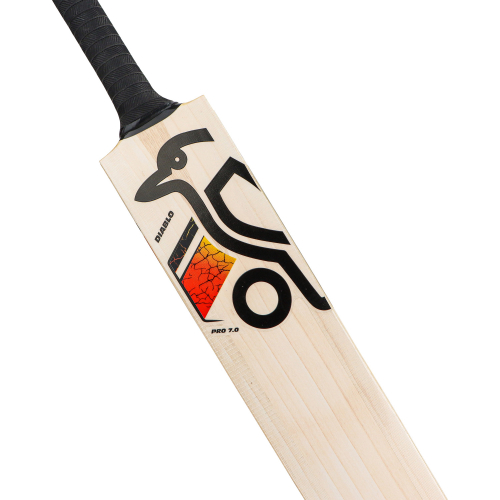 Diablo Pro 7.0 English Willow Cricket Bat - Junior