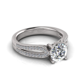 Round Claw Set | Band With Pave Set Stones 