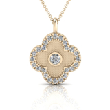 Clover Pendant With Scallop Set Edges